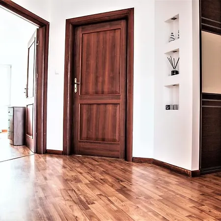 Apartament Male Sceny شقة كولوبرزيغ
